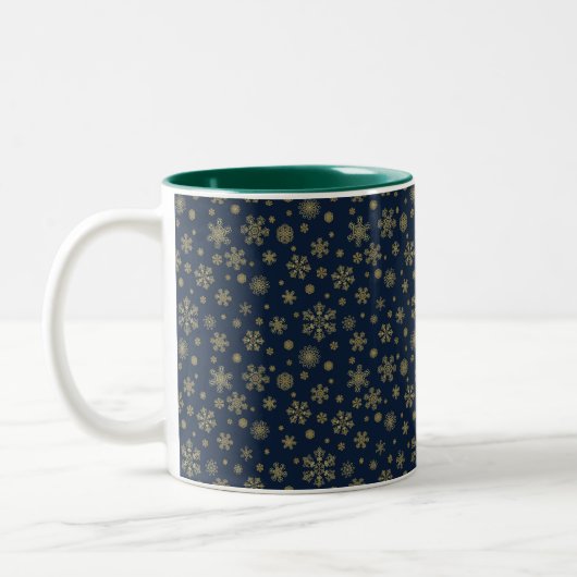 Elegant Gold Snowflake Winter Pattern ツートーンマグカップ (左)