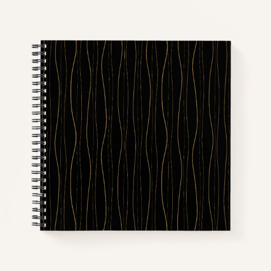 Elegant Gold Wavy Lines Pattern ノートブック (正面)