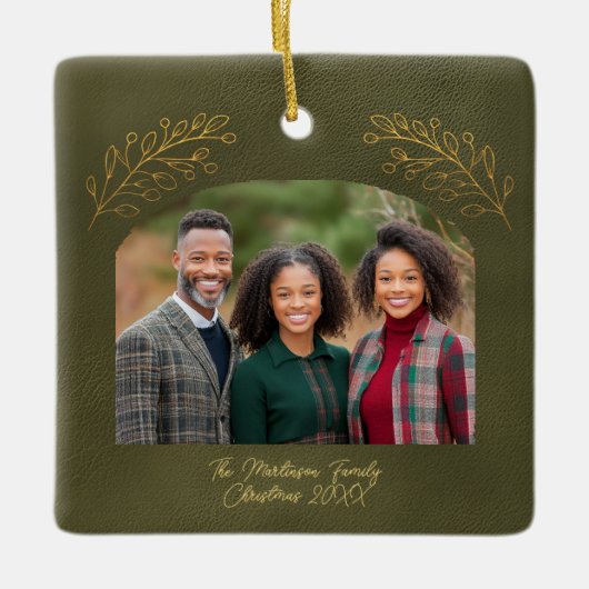 Elegant Golden Branches Arch Photo Green セラミックオーナメント (正面)