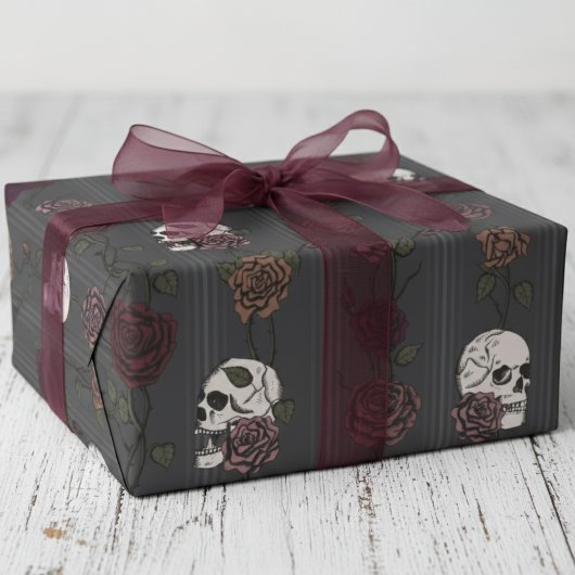 Elegant Gothic Skull & Rose Stripes ラッピングペーパー