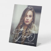 Elegant Grad Script Photo Graduation Party 台座サイン (正面)