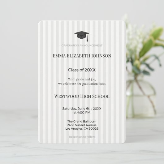 Elegant Graduation Invitation Template, Modern 招待状 (スタンド正面)