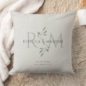 Elegant Gray Botanical Monogram Wedding クッション (ブランケット)