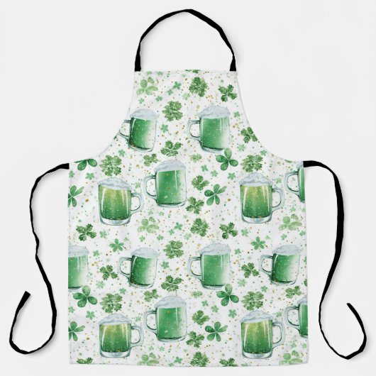 Elegant Green Beer Mugs and Shamrocks White エプロン (正面)