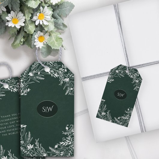 Elegant Green Leaves Minimalist Monogram ギフトタグ