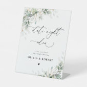 Elegant Greenery Date Night Idea Sign 台座サイン (正面)