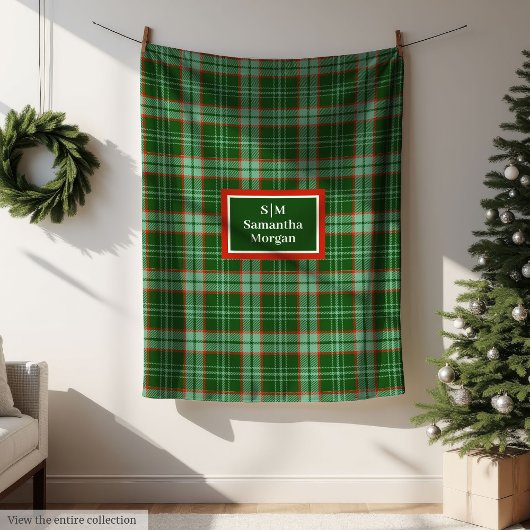 Elegant Holiday Blanket Red Green Monogram Touch フリースブランケット