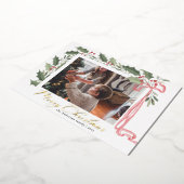 Elegant Holly Berries | Family Photo Christmas 箔シーズンカード (回転した状態)