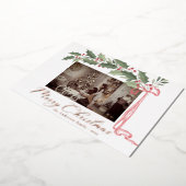 Elegant Holly Berries Foliage | Photo Christmas 箔シーズンカード (回転した状態)
