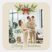 Elegant Holly & Red Bow Christmas -  スクエアシール (正面)