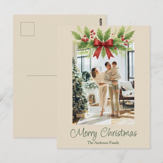 Elegant Holly & Red Bow Christmas Postcard ポストカード (正面/裏面)