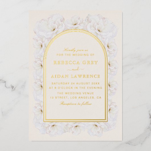 Elegant Ivory Floral with Gold Arch Frame wedding 箔招待状 (正面)