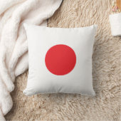 Elegant Japan Flag Inspired Minimal Throw Pillow クッション (ブランケット)