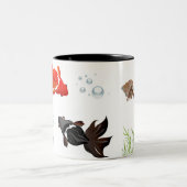 Elegant Koi Fish Zen Design – Peaceful Japanese A ツートーンマグカップ (中央)