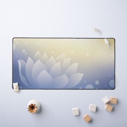 Elegant Lotus Bloom Desk Mat  デスクマット (キッズテーブル)