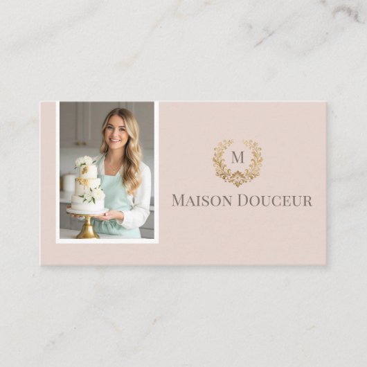 Elegant Luxury Home Baker Floral Crest Monogram  名刺 (正面)