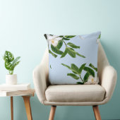 Elegant Magnolia Blossom Throw Pillow クッション (椅子)