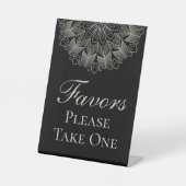 Elegant Mandala Indian Boho Black Wedding Favors 台座サイン (正面)
