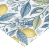 Elegant Mediterranean Lemon Botanical Navy テーブルクロス (アングル)