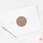 Elegant Mocha Floral Line Art Monogram Round ラウンドシール (封筒)