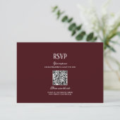 Elegant Modern Burgundy Wedding QR Code RSVP エンクロージャーカード (スタンド正面)