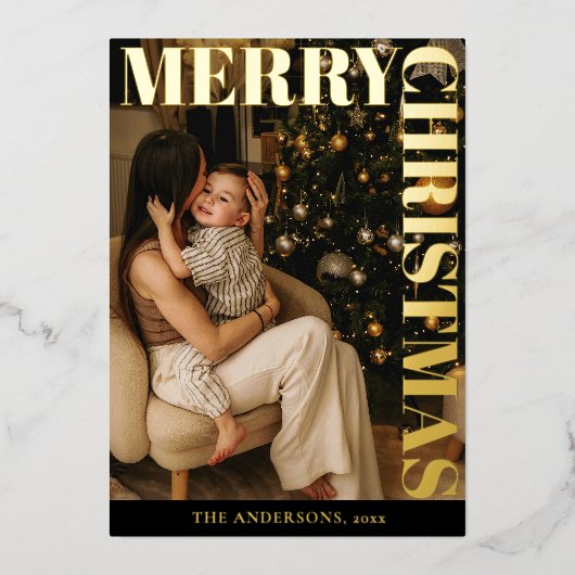 Elegant Modern Family Photo Black Merry Christmas 箔シーズンカード (正面)