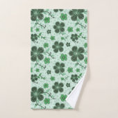 Elegant, Modern Flower Pattern on Green バスタオルセット (ハンドタオル)