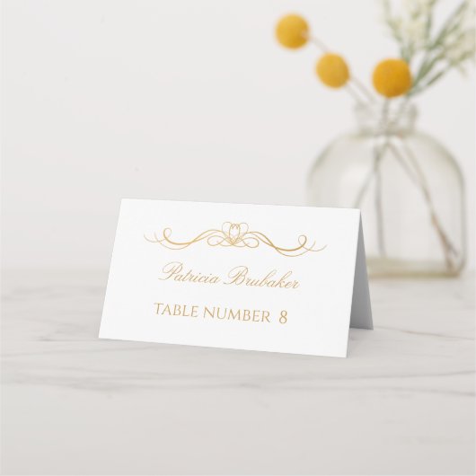 Elegant Modern Gold & White Wedding Name & Table プレイスカード (正面)