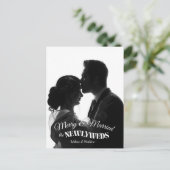 Elegant Modern Minimalist Black And White Newlywed シーズンポストカード (スタンド正面)