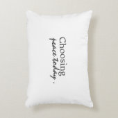 Elegant modern motivational quote Accent Pillow アクセントクッション (正面(垂直))