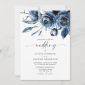 Elegant Modern Navy Blue Flowers & Script Wedding 招待状 (正面)