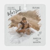 Elegant Modern Our First Christmas Married Photo メタルオーナメント (裏面)