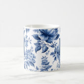 Elegant Monogram Blue White Floral Rose コーヒーマグカップ (中央)