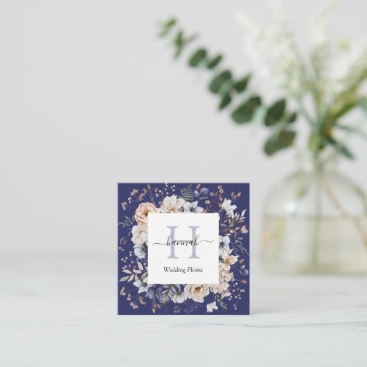 Elegant Monogram Pretty Beige Blue Flowers Floral スクエア名刺 (スタンド正面)