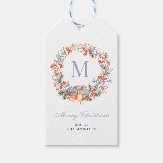 Elegant Monogram Wreath Dusty Blue Christmas ギフトタグ (正面)