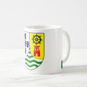 Elegant Mug Featuring India Portuguesa Crest コーヒーマグカップ (正面右)