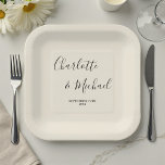 Elegant Natural White Script Minimalist Wedding ペーパープレート<br><div class="desc">These Elegant Natural White Script Minimalist Wedding Paper Plates are the perfect addition to your special day. Customize them with the names of the bride and groom along with the date for a personal touch that will surely impress your guests.</div>