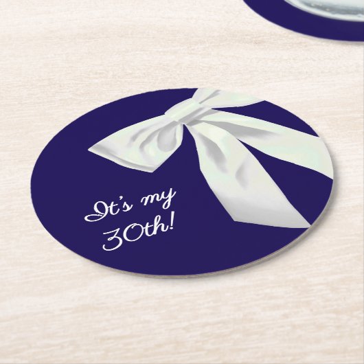 Elegant Navy Blue Birthday Paper Coasters ラウンドペーパーコースター (アングル)