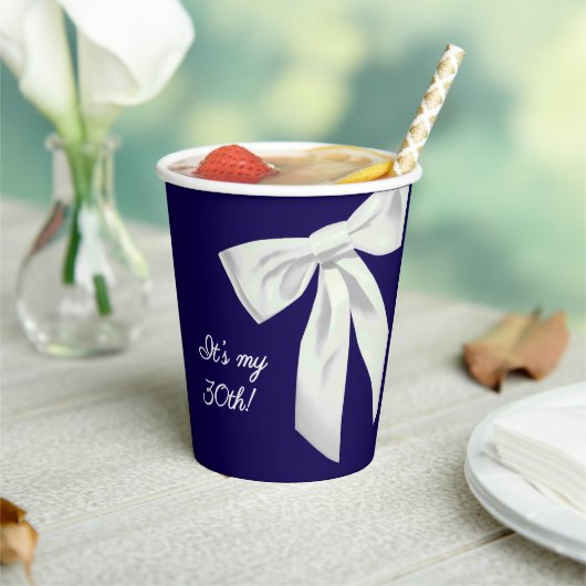 Elegant Navy Blue Birthday Paper Cups with Bow 紙コップ (インサイチュ)