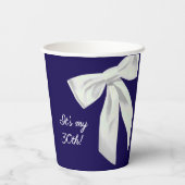Elegant Navy Blue Birthday Paper Cups with Bow 紙コップ (裏面)