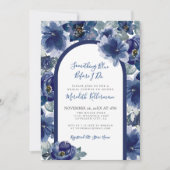 Elegant Navy Blue Floral Bridal Shower 招待状 (正面)