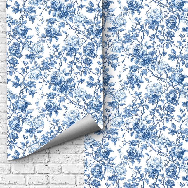 Elegant Navy Blue Toile Roses Floral Pattern Home  壁紙 (Elevate your home décor with this elegant blue French toile de Jouy rose wallpaper, featuring detail)