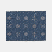 Elegant Navy Blue Winter Snowflake Pattern フリースブランケット (正面(横))