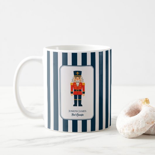 Elegant Nutcracker on The Blue Stripes コーヒーマグカップ (ドーナツ)