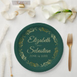 Elegant Ornate Border Emerald Green & Gold Wedding ペーパープレート<br><div class="desc">These beautiful emerald green colored paper plates feature a simple yet elegant design with an ornate faux foil gold floral border and space to enter the names of the couple and the wedding date. Fully customizable. Perfect for a bridal shower, casual reception, rehearsal dinner, or any other wedding related event....</div>