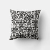 Elegant Ornate Damask Black and White Pattern クッション (裏面)