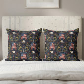 Elegant Patriotic Bald Eagle & American Flag クッション