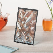 Elegant Pedestal Sign with Glamorous Metallic Fini 台座サイン (インサイチュ)