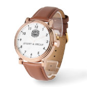 Elegant Personalized White & Black Monogram custom 腕時計 (傾斜)