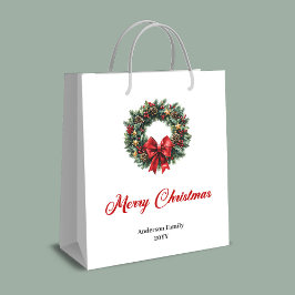 Elegant pine wreath gift bag red green gold tones ミディアムペーパーバッグ